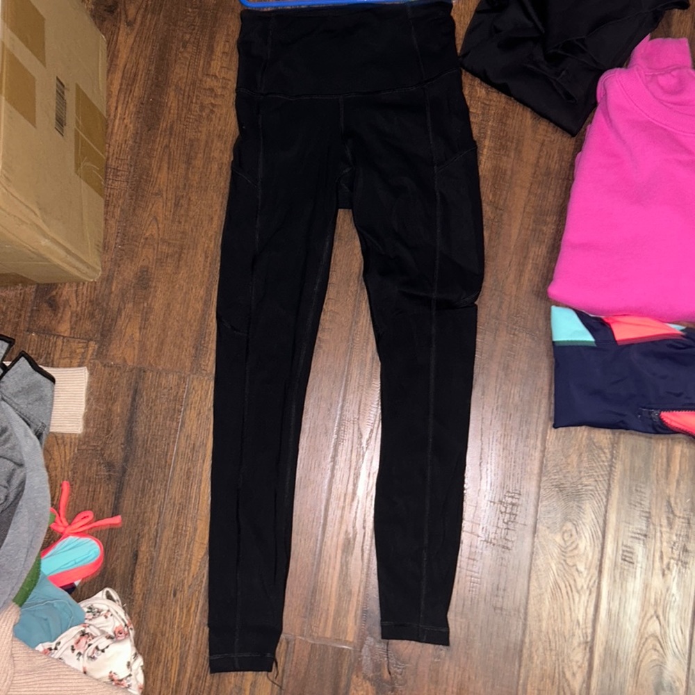 black leggings
